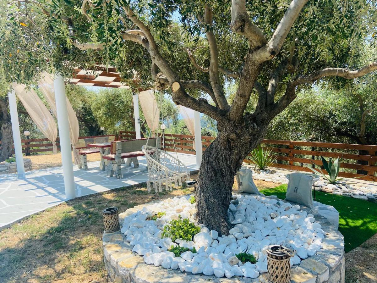 Dream House Villa Alikí Buitenkant foto